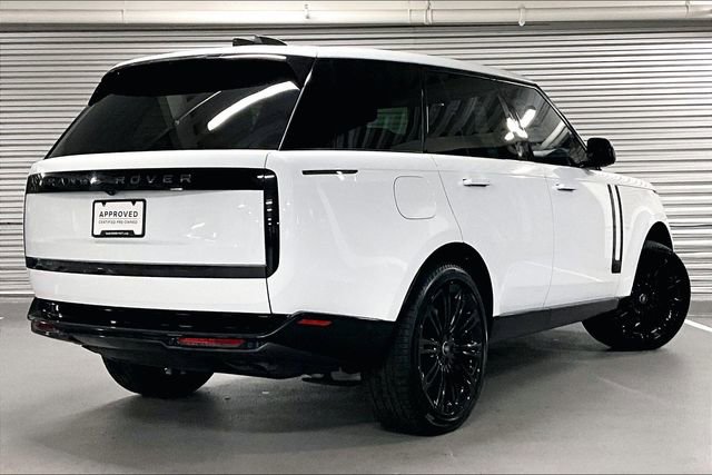 Certified 2024 Land Rover Range Rover SE image 13
