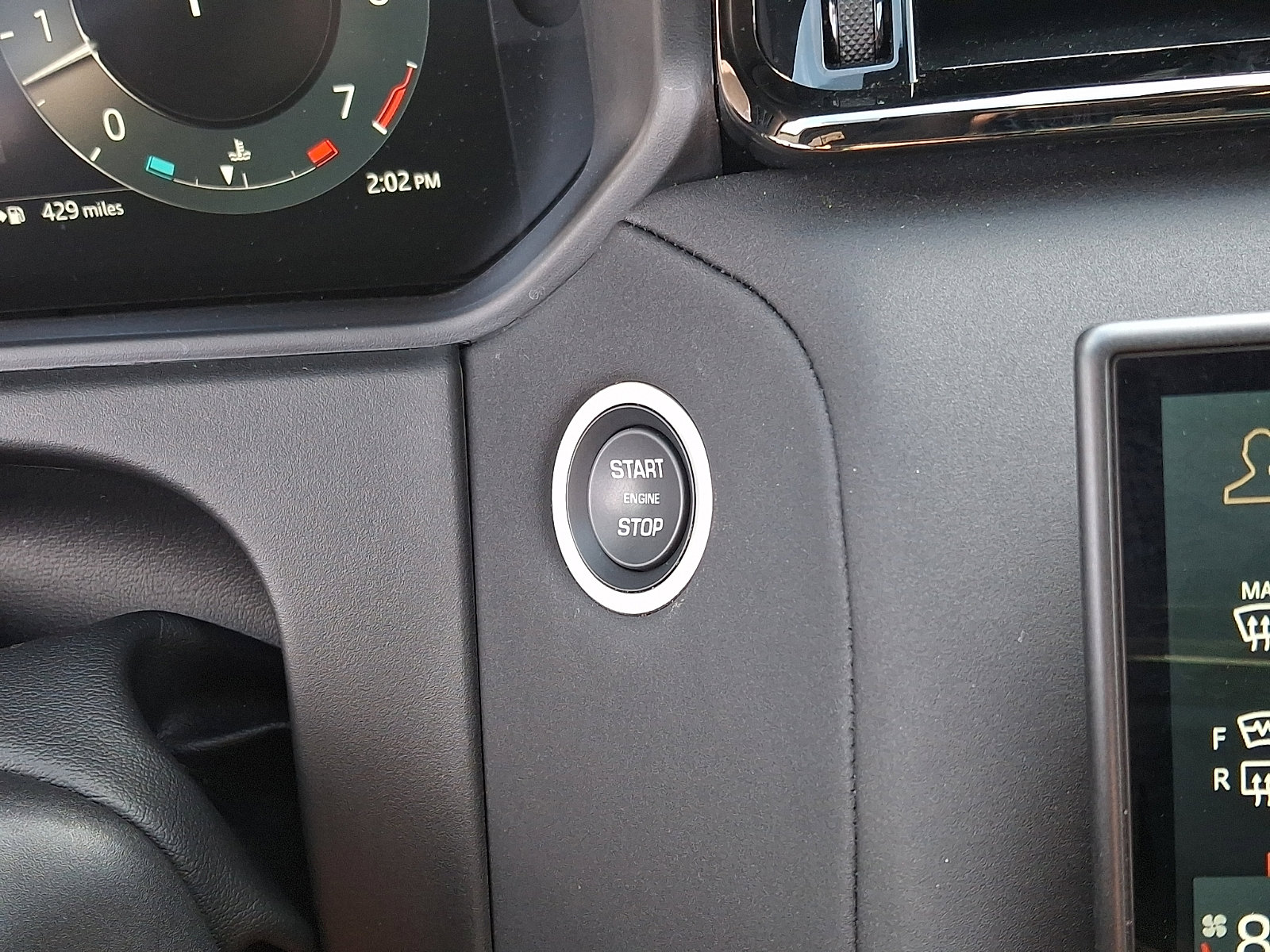 Used 2026 Land Rover Range Rover Velar Dynamic SE image 24