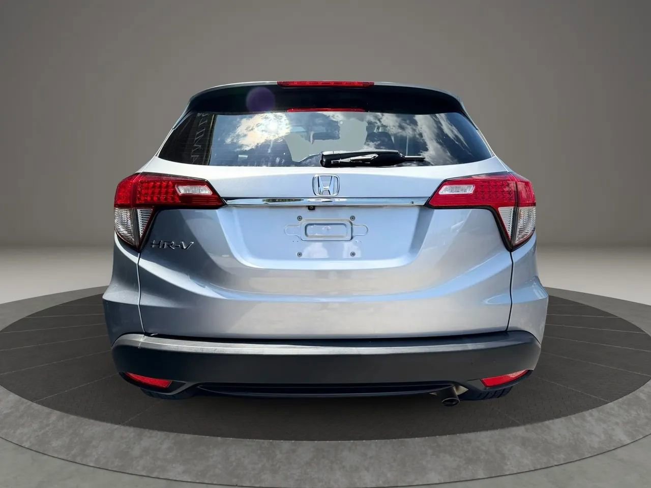 Used 2022 Honda HR-V EX image 9