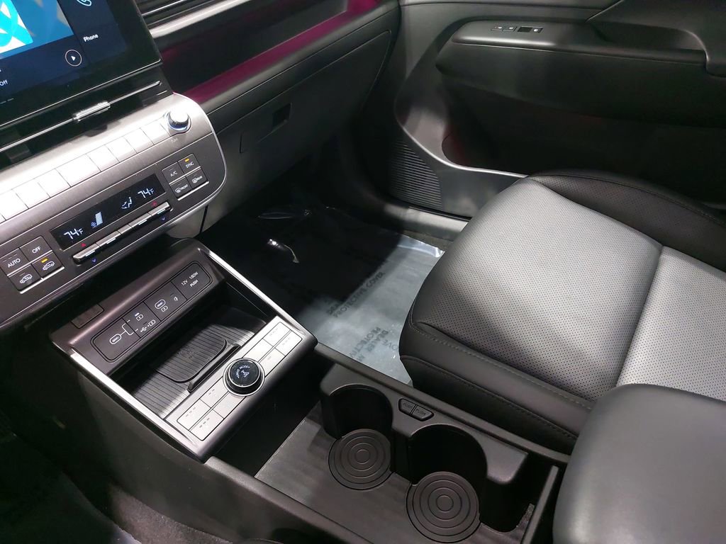 Certified 2025 Hyundai Kona Limited image 26