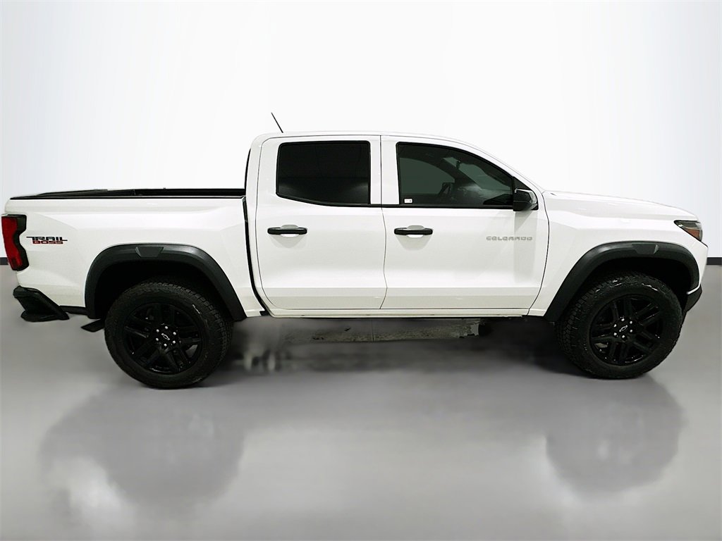 Used 2024 Chevrolet Colorado Trail Boss image 8