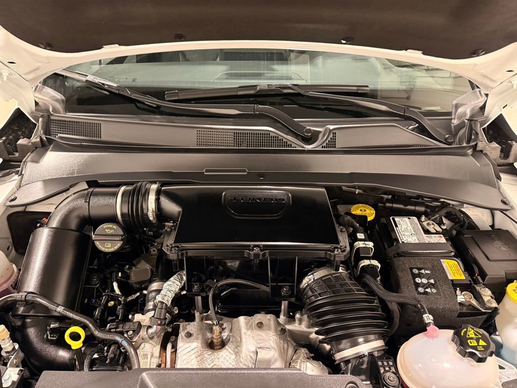 Used 2025 Jeep Compass Limited AWD/4WD image 11