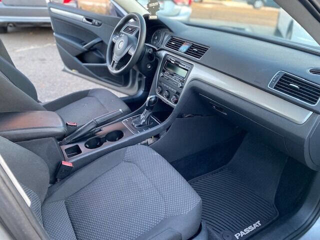 Used 2013 Volkswagen Passat 2.5 S image 11