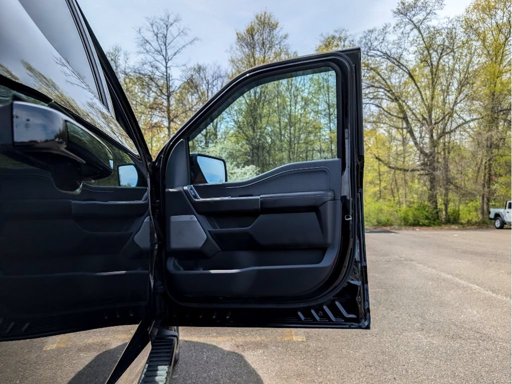 Used 2023 Ford F150 Lariat w/ Equipment Group 502A High AWD/4WD image 13
