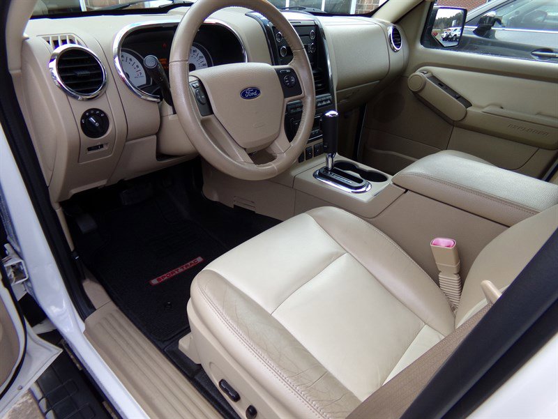 Used 2008 Ford Explorer Sport Trac Limited AWD/4WD image 34