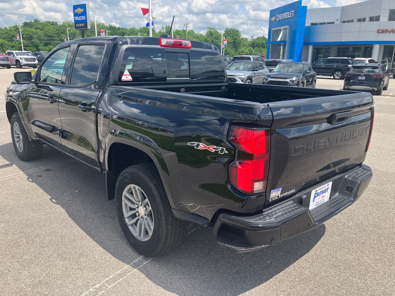 New 2026 Chevrolet Colorado LT w/ LT Convenience Package AWD/4WD image 4