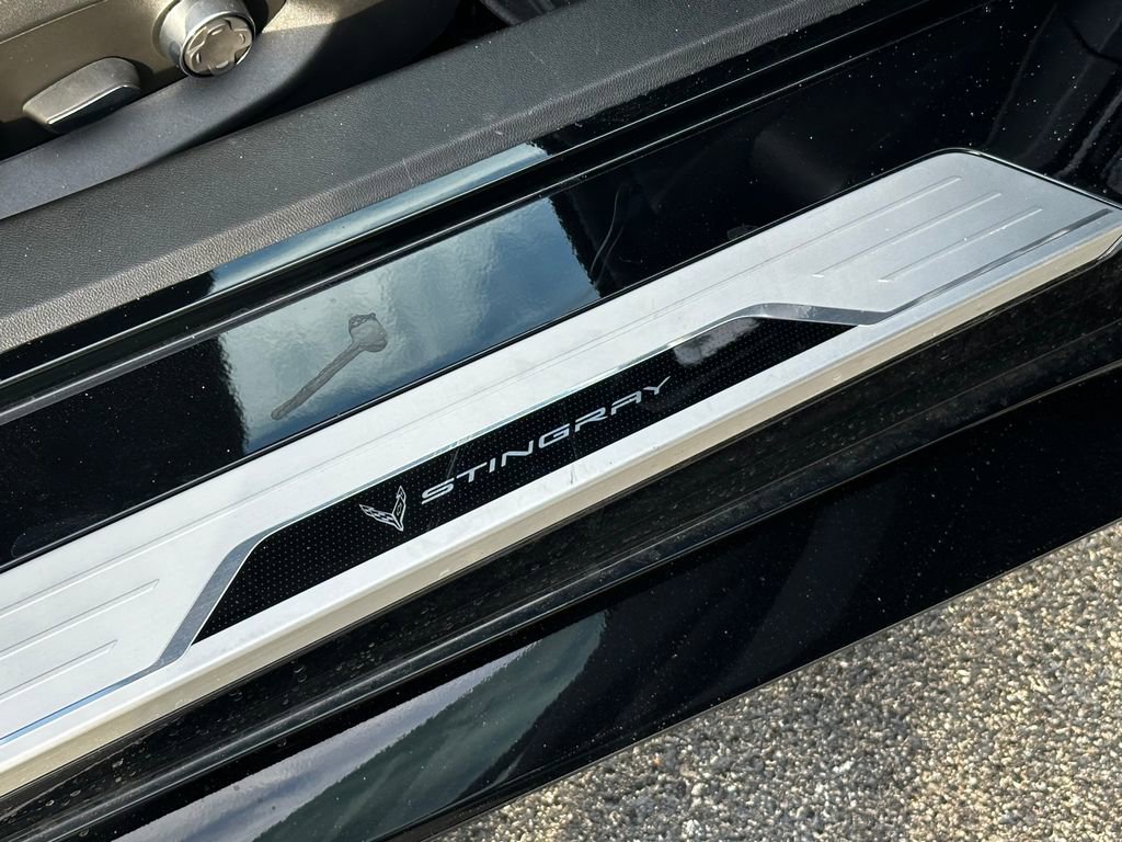 Used 2025 Chevrolet Corvette Stingray Preferred Cpe w/ 2LT image 36