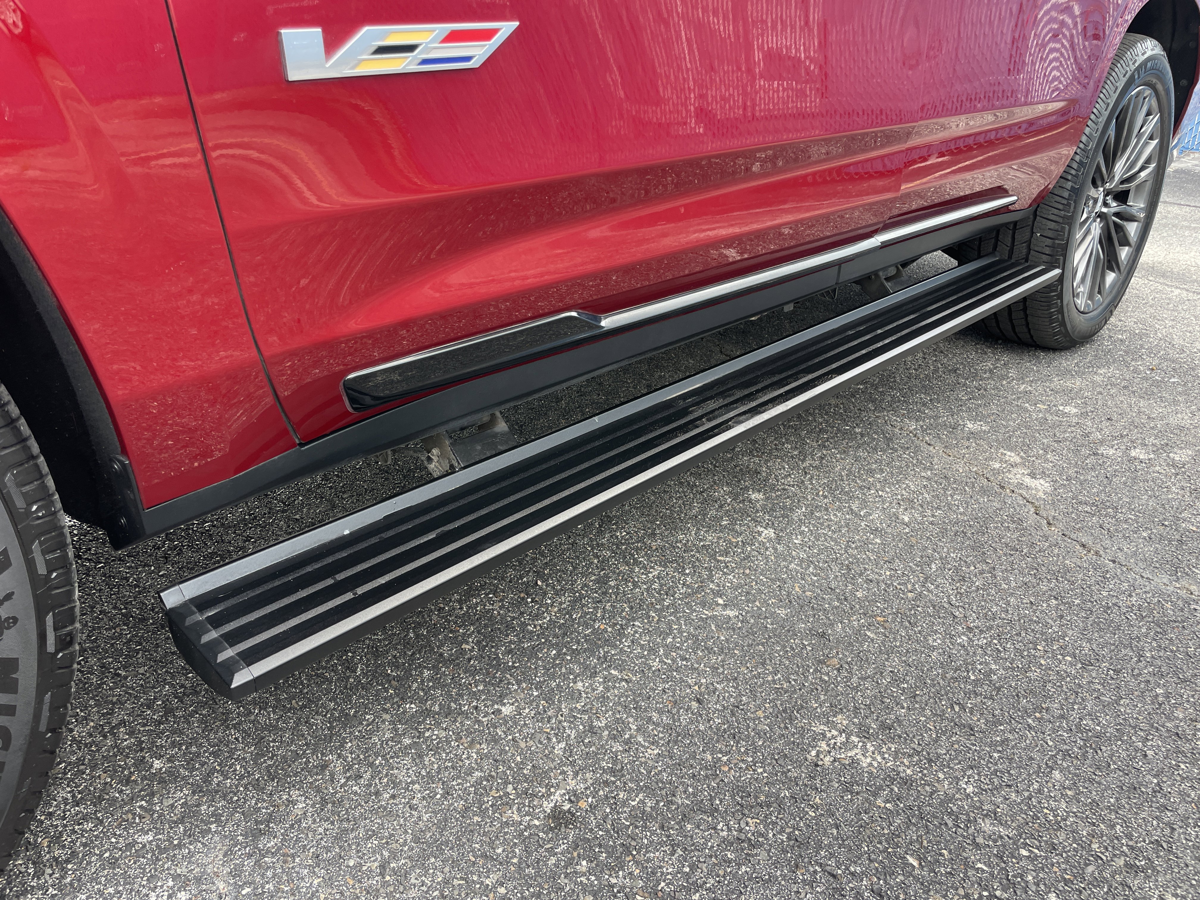 Used 2023 Cadillac Escalade V image 10