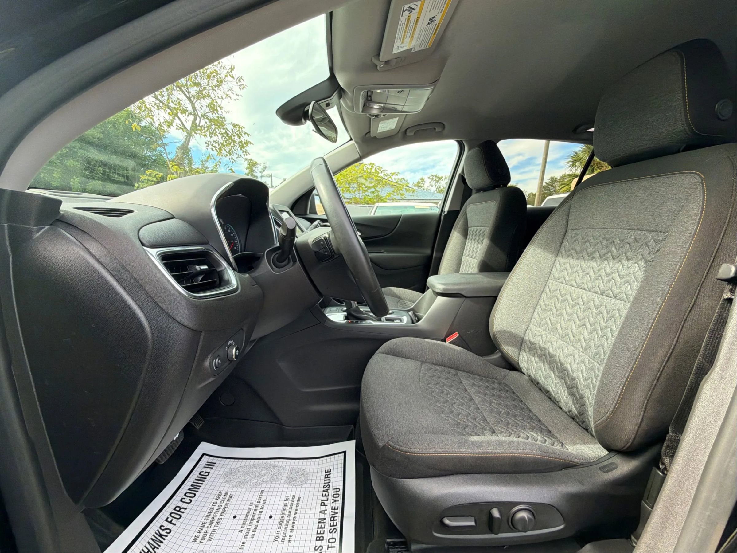 Used 2023 Chevrolet Equinox LT image 12