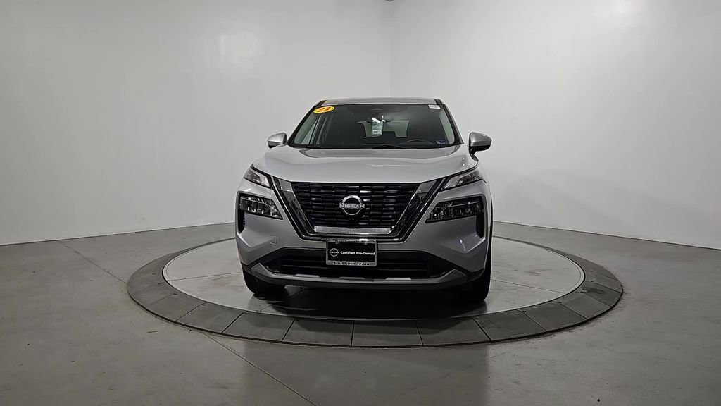 Certified 2023 Nissan Rogue SV FWD image 10
