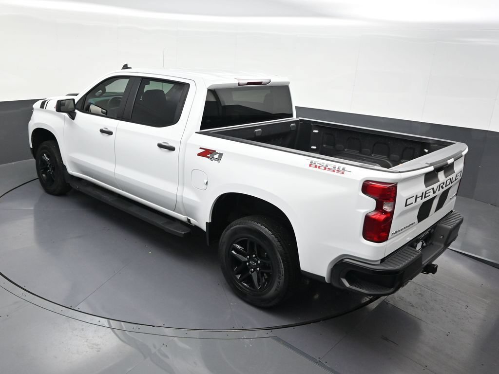 Used 2025 Chevrolet Silverado 1500 Custom Trail Boss AWD/4WD image 19