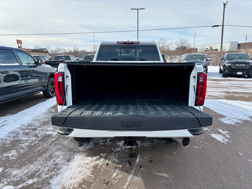 Used 2024 GMC Sierra 3500 Denali w/ Denali Reserve Package AWD/4WD image 6