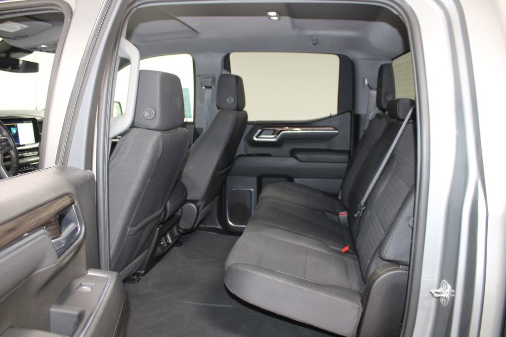 Used 2025 Chevrolet Silverado 1500 LT image 26