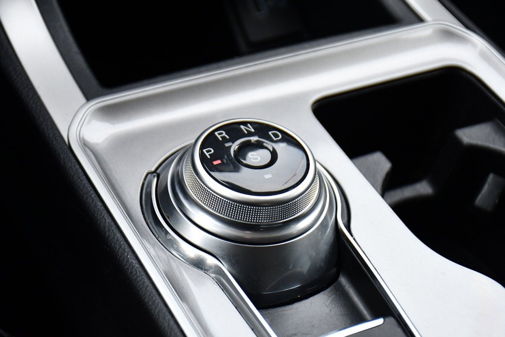 Used 2024 Ford Edge SEL w/ Convenience Package image 32