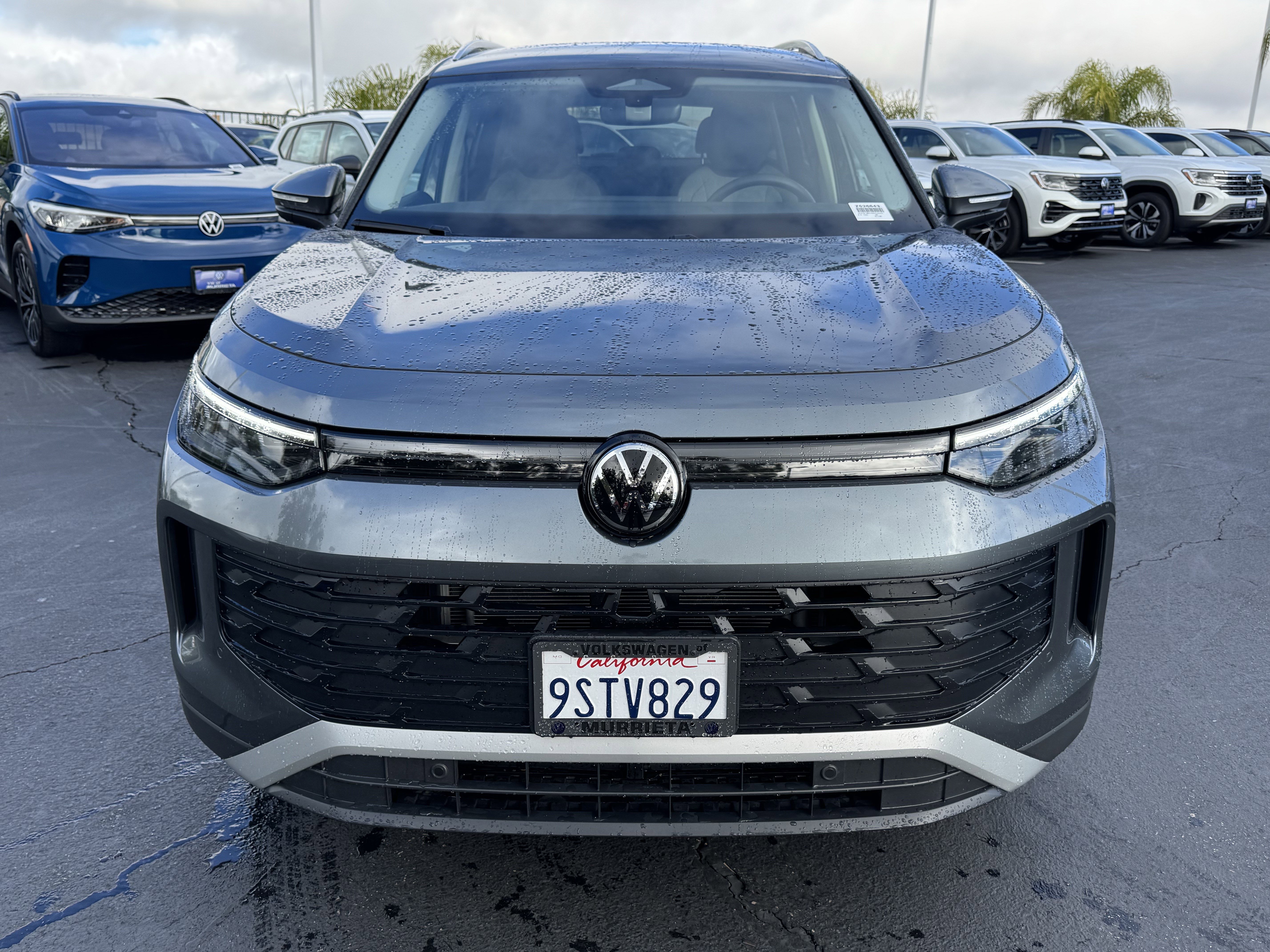 Used 2025 Volkswagen Tiguan S image 3