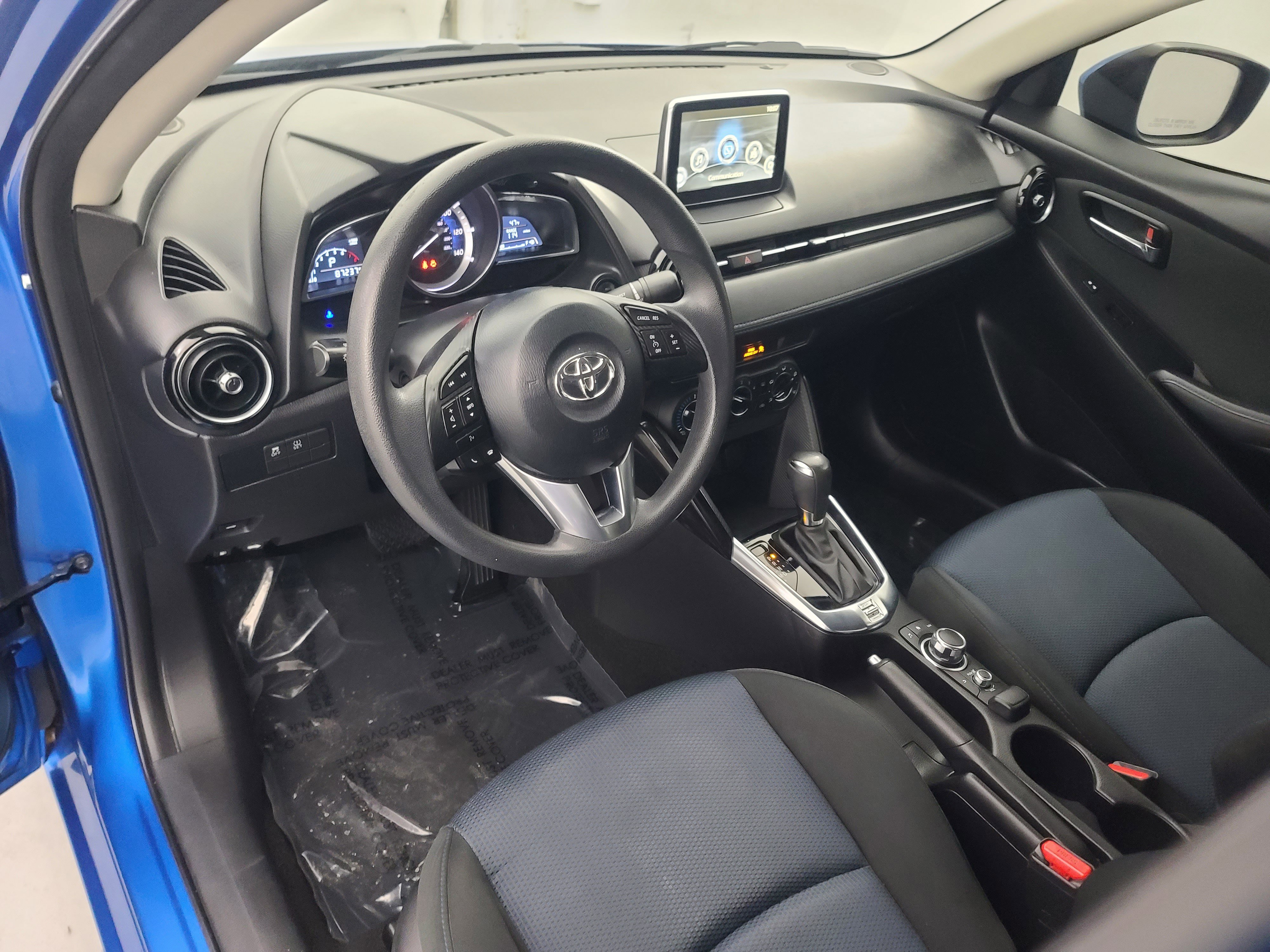 Used 2017 Toyota Yaris iA image 22