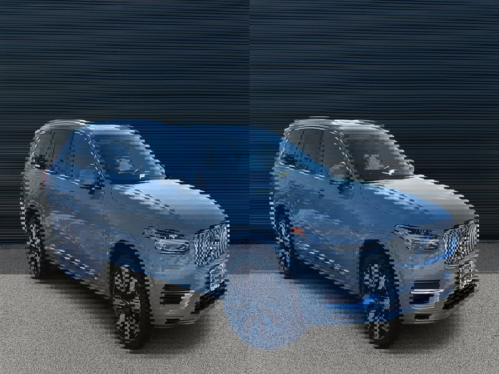 Certified 2024 Volvo XC90 T8 Plus w/ Protection Package Premier image 3