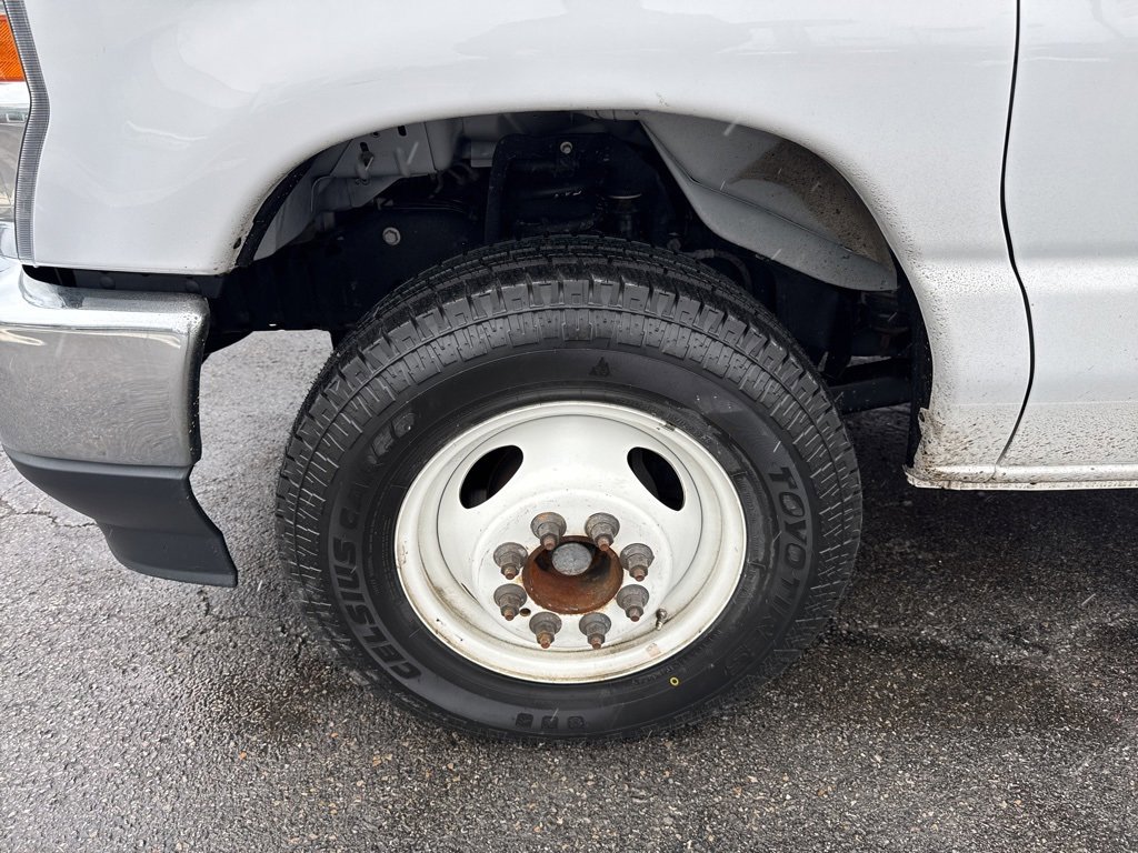 Used 2021 Ford E-350 and Econoline 350 Super Duty w/ Power Windows & Locks Group image 11