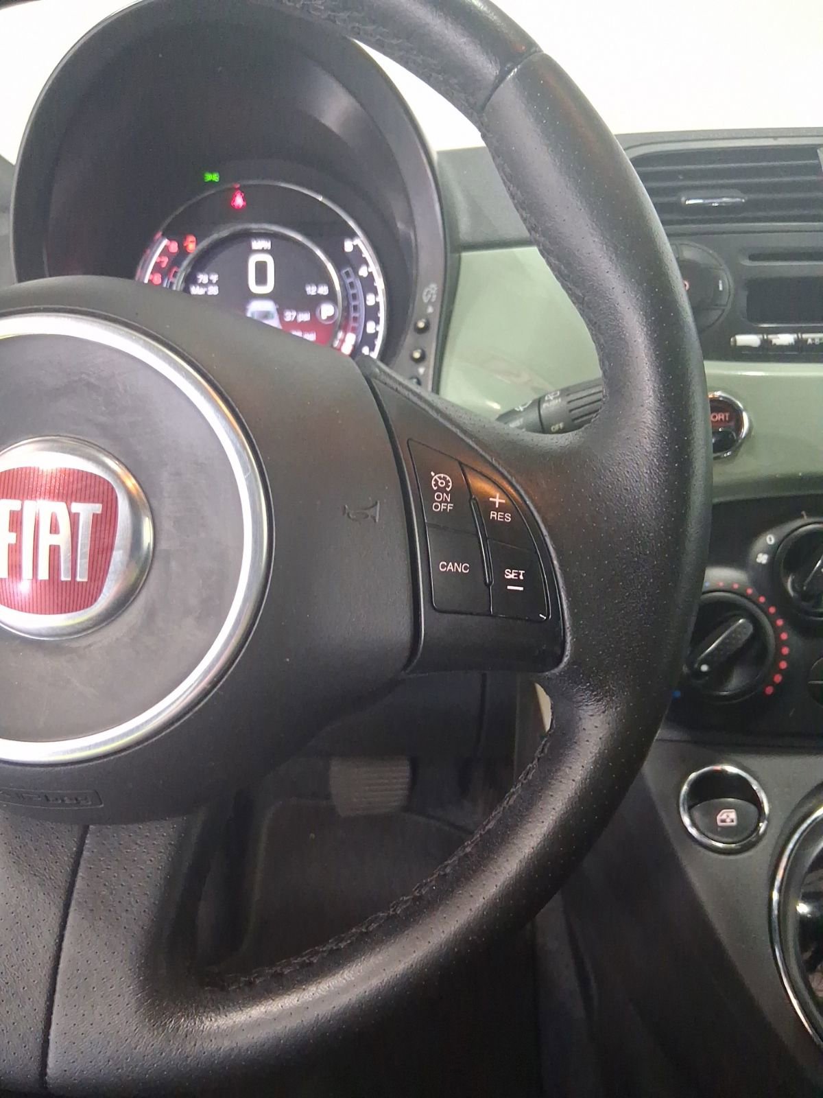 Used 2015 FIAT 500 Sport image 21
