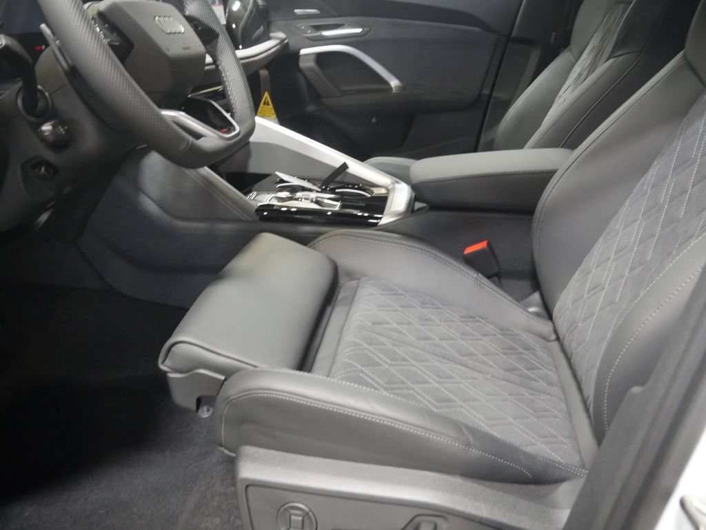New 2026 Audi SQ5 Premium Plus AWD/4WD image 17