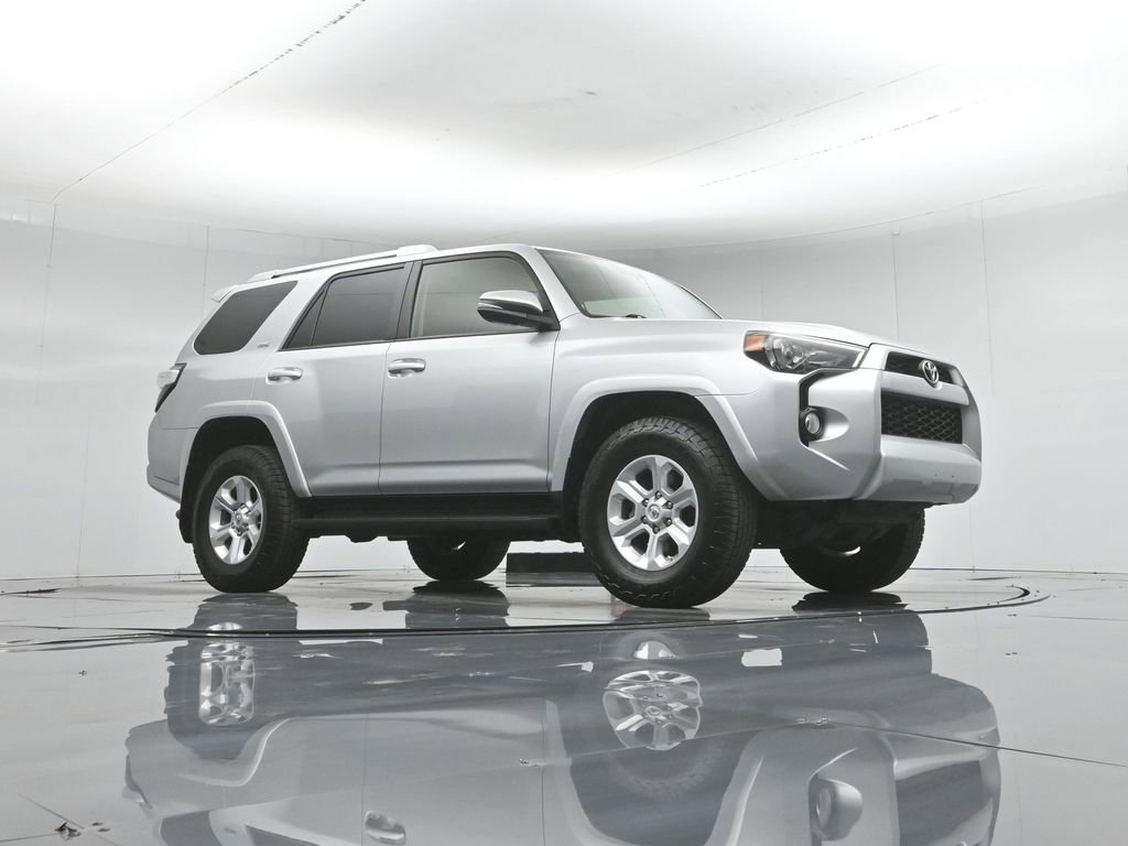 Used 2018 Toyota 4Runner SR5 Premium RWD image 4