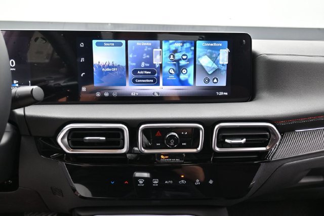 New 2026 Nissan Sentra SR w/ Floor Mat Package FWD image 23