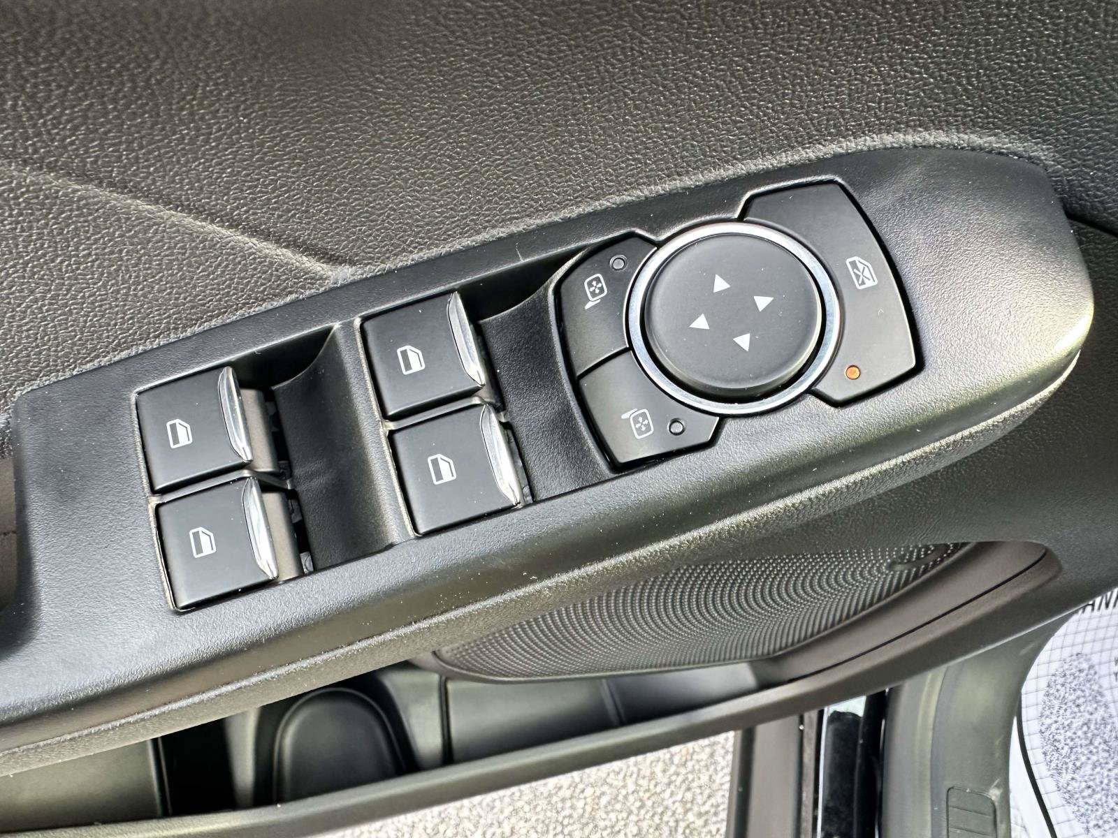 Used 2025 Ford Escape Active w/ Cold Weather Package FWD image 10