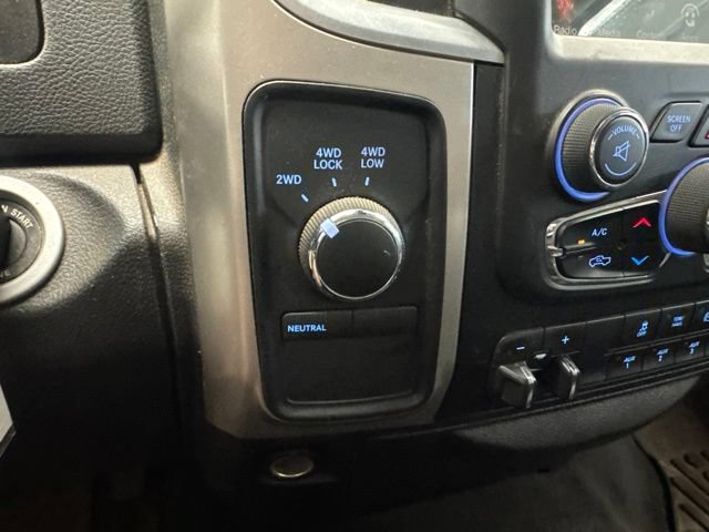 Used 2017 RAM 3500 Big Horn AWD/4WD image 17