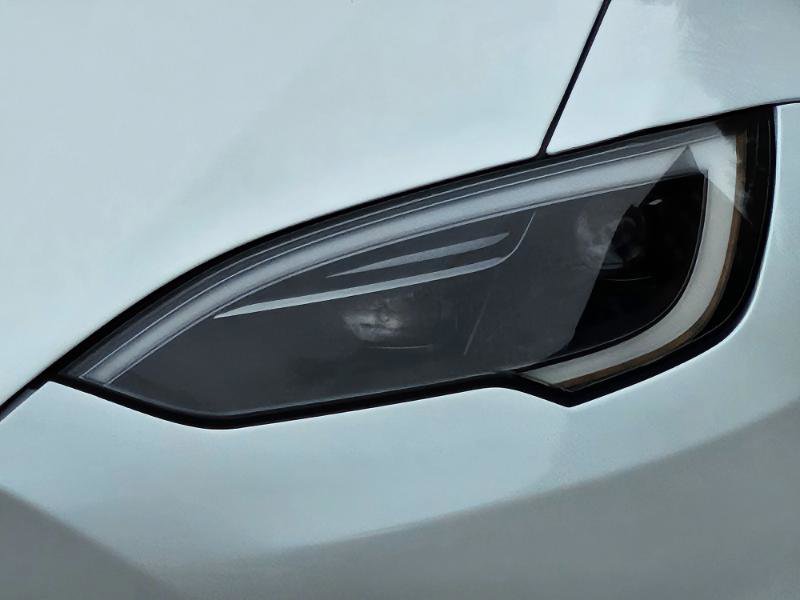 Used 2022 Tesla Model S AWD image 27