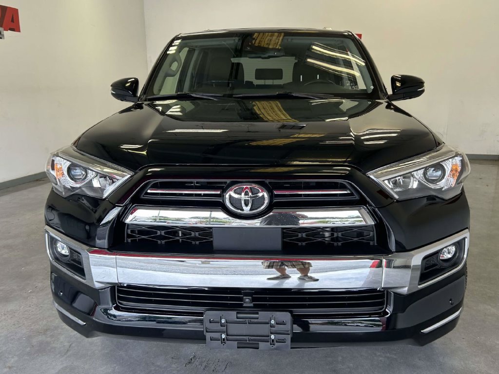 Used 2024 Toyota 4Runner Limited AWD/4WD image 8