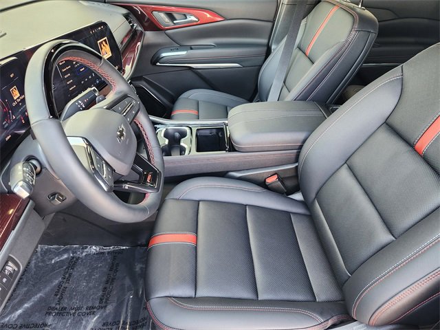 Used 2026 Chevrolet Traverse RS w/ LPO, Floor Liner Package AWD/4WD image 3