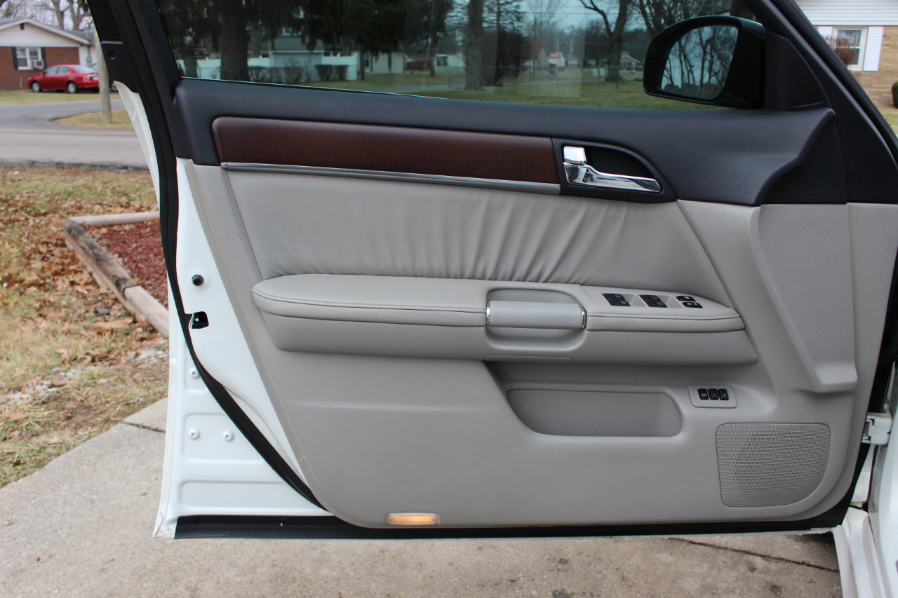 Used 2008 INFINITI M35 x w/ Technology Pkg image 12