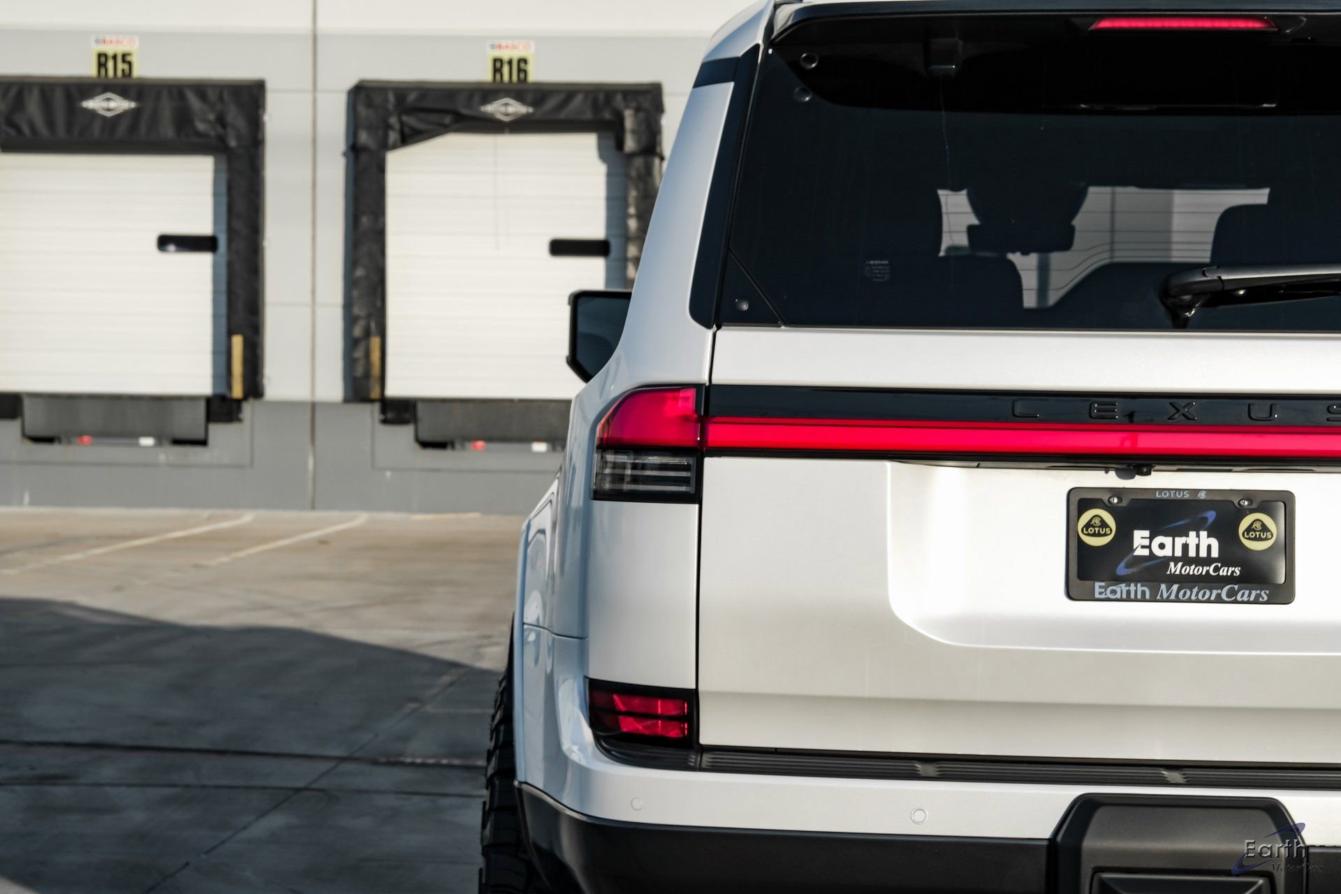 Used 2025 Lexus GX 550 550 Luxury+ HUD Vossen Wheels w/ Accessory Package (2T) image 13