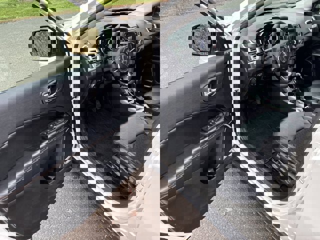 Certified 2021 Jeep Compass Latitude image 17