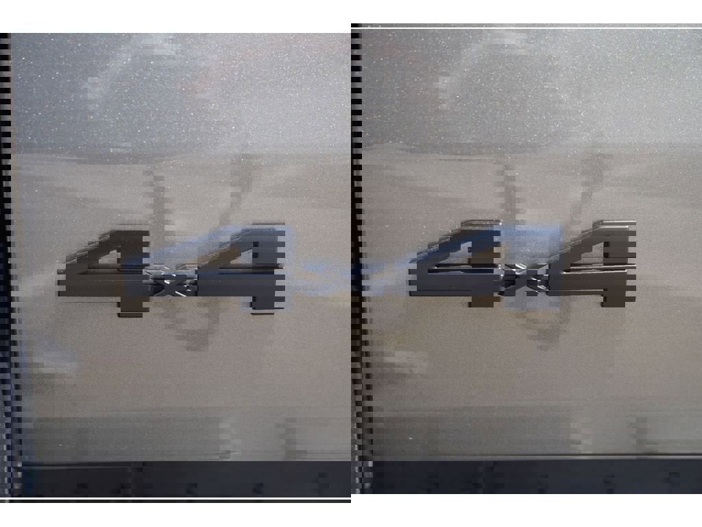 Used 2025 Toyota Tacoma TRD Sport image 10