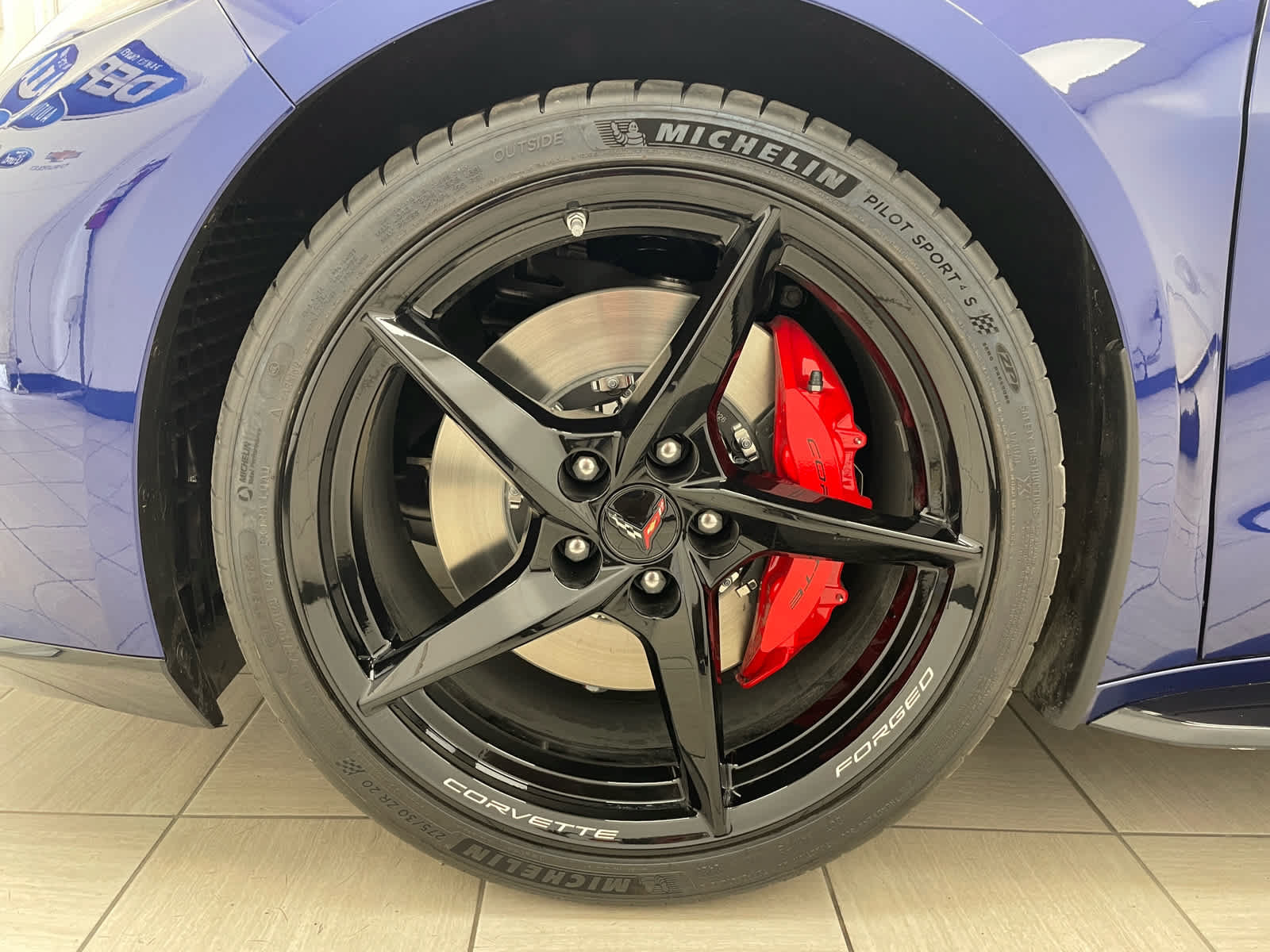 New 2027 Chevrolet Corvette Grand Sport w/ Z52 Sport Performance Package RWD image 8