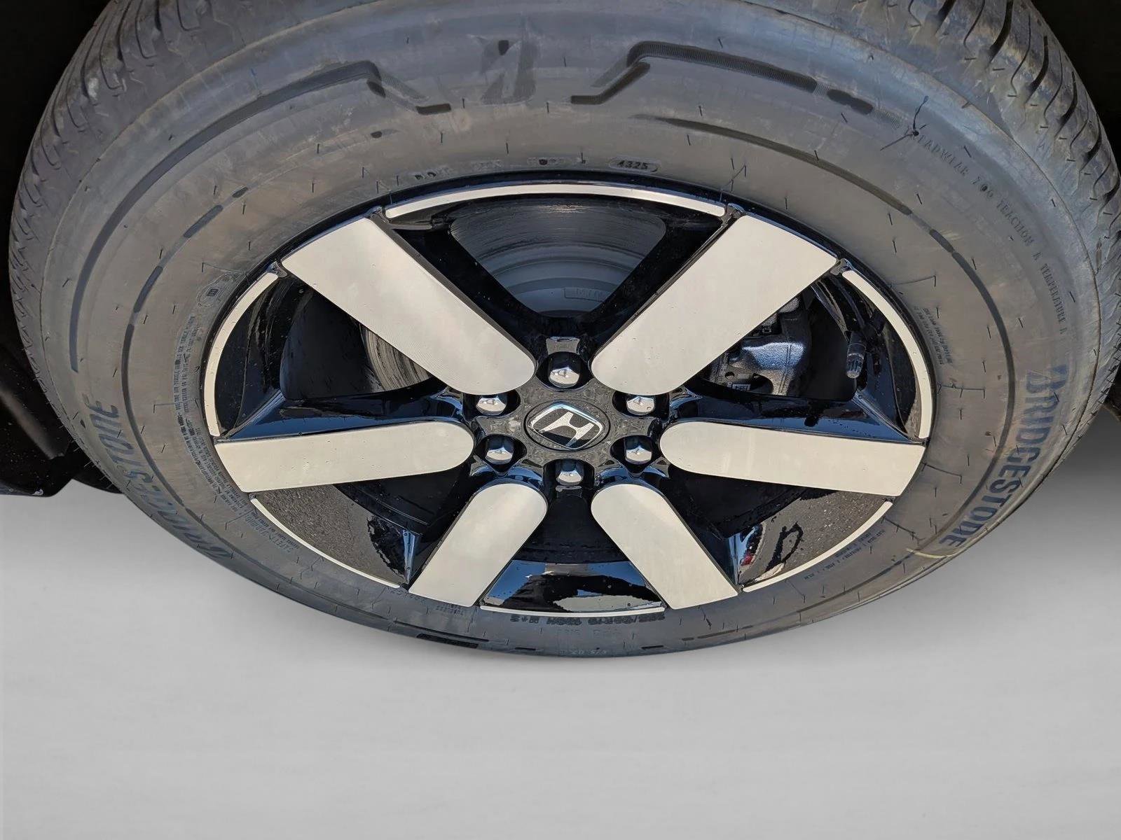New 2026 Honda Prologue EX image 9