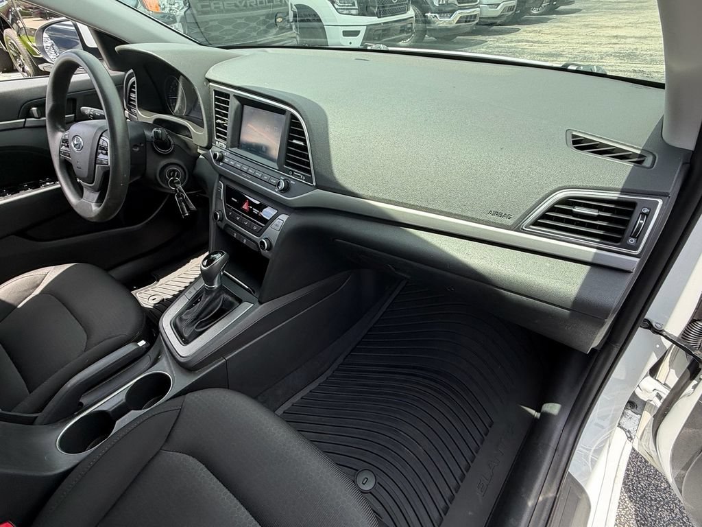 Used 2018 Hyundai Elantra SEL w/ Cargo Package FWD image 12