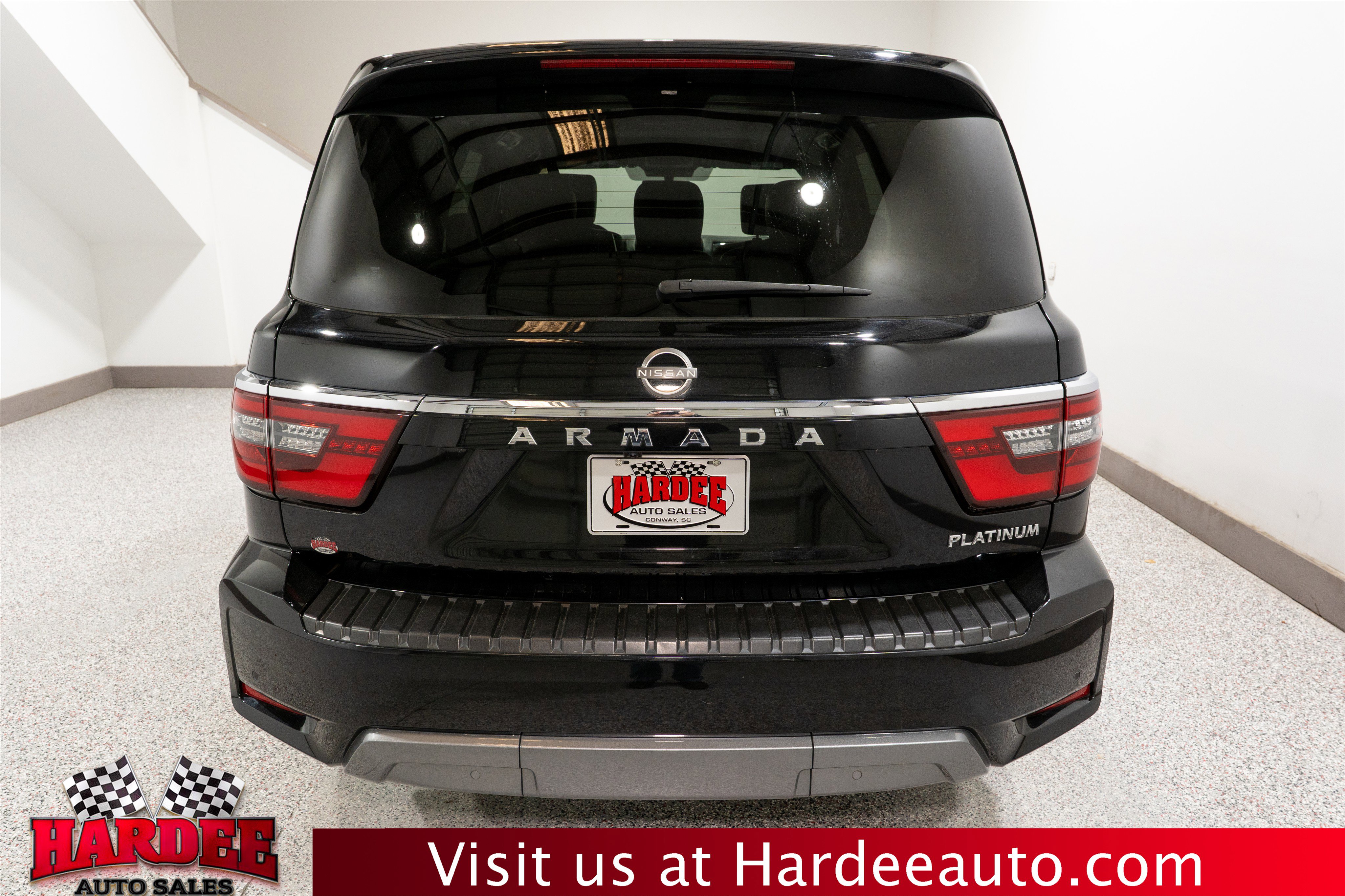 Used 2021 Nissan Armada Platinum image 4