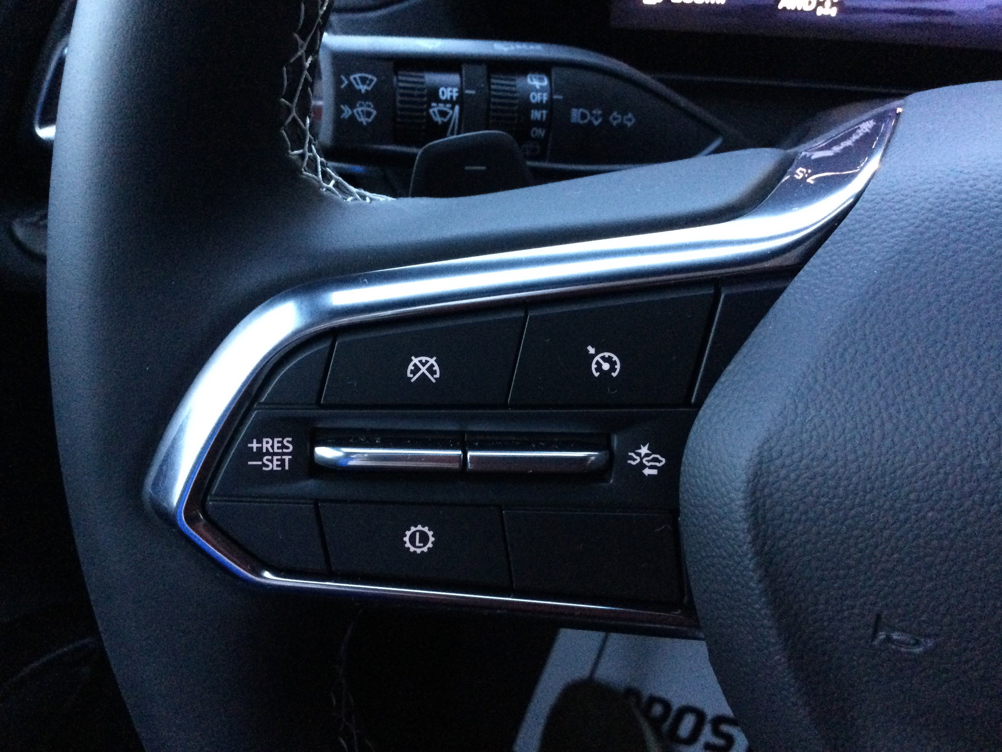 New 2026 Chevrolet Traverse LT w/ Sun and Wheel Package image 14