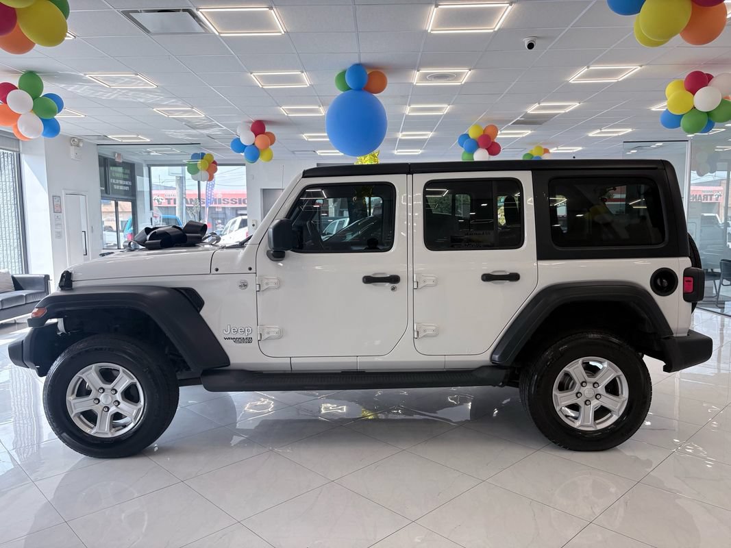 Used 2018 Jeep Wrangler Unlimited Sport S AWD/4WD image 4