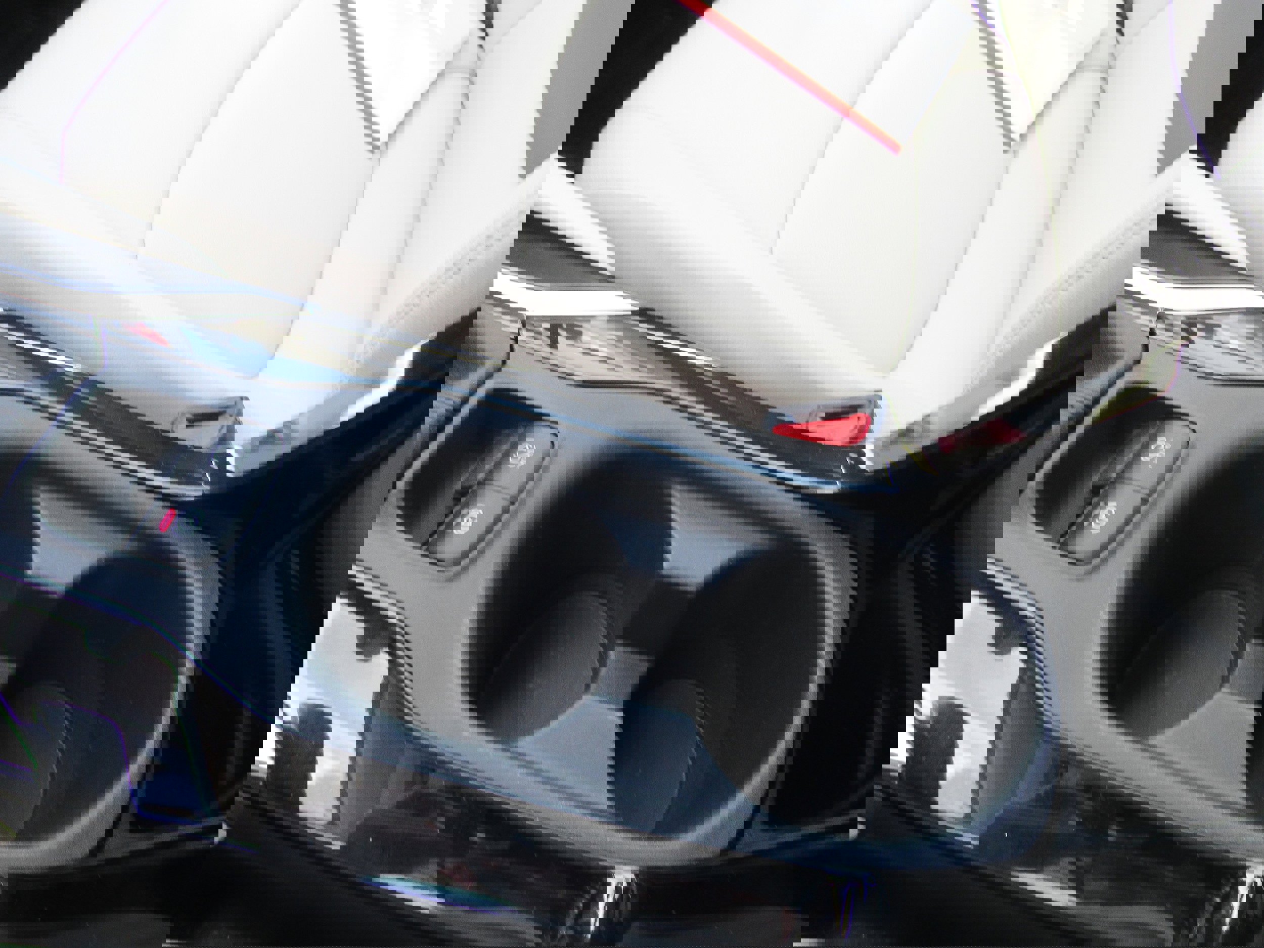 Used 2022 Toyota Corolla Cross XLE image 28