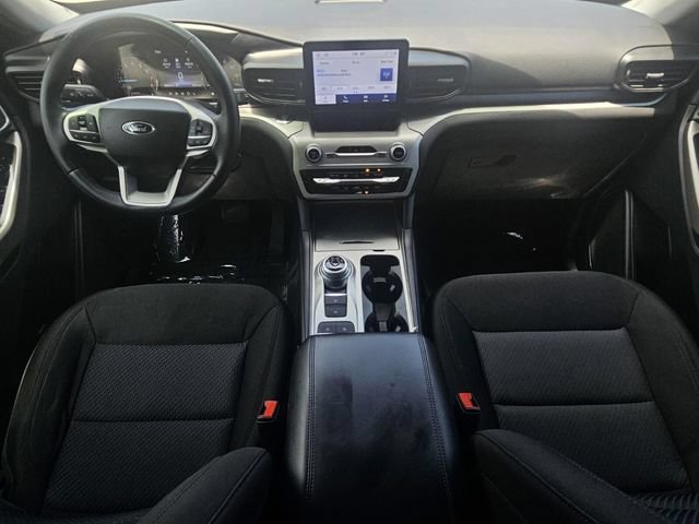 Used 2023 Ford Explorer XLT RWD image 18