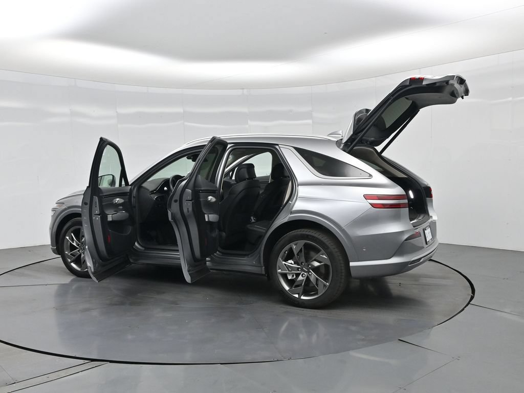 Used 2025 Genesis Electrified GV70 w/ Prestige Package AWD/4WD image 42