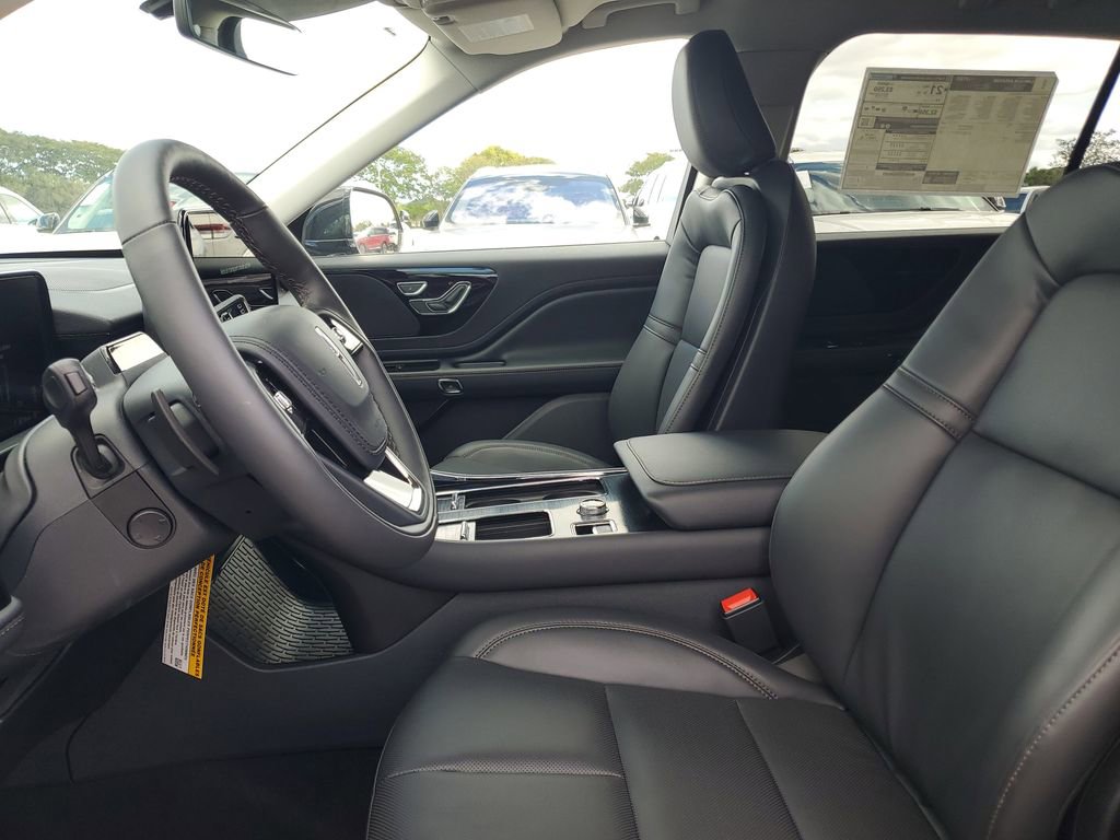 New 2026 Lincoln Aviator 2WD image 21