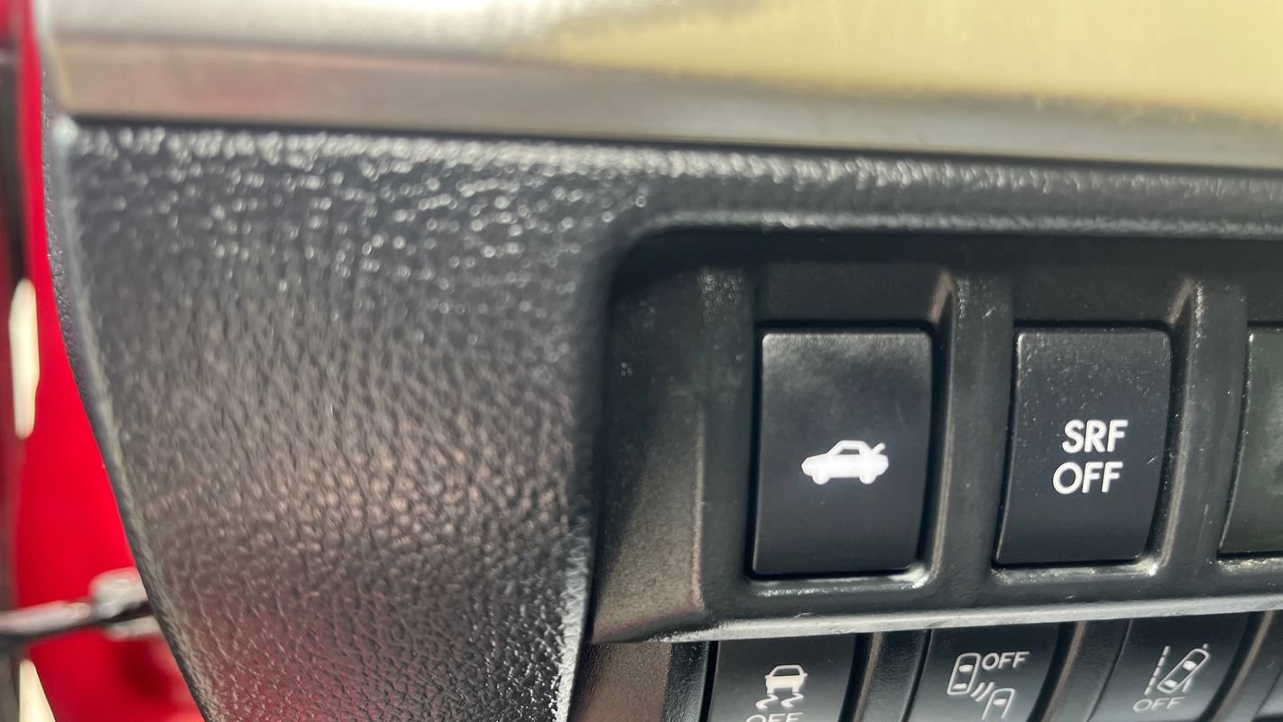 Used 2017 Subaru Legacy 2.5i Premium AWD/4WD image 23