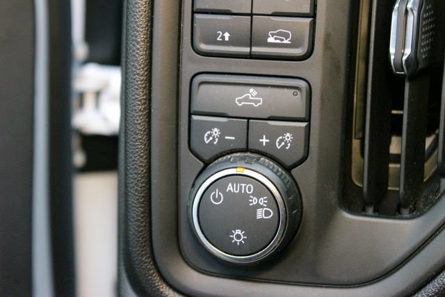 Used 2024 Chevrolet Silverado 1500 Custom w/ LPO, Dark Essentials Package AWD/4WD image 18