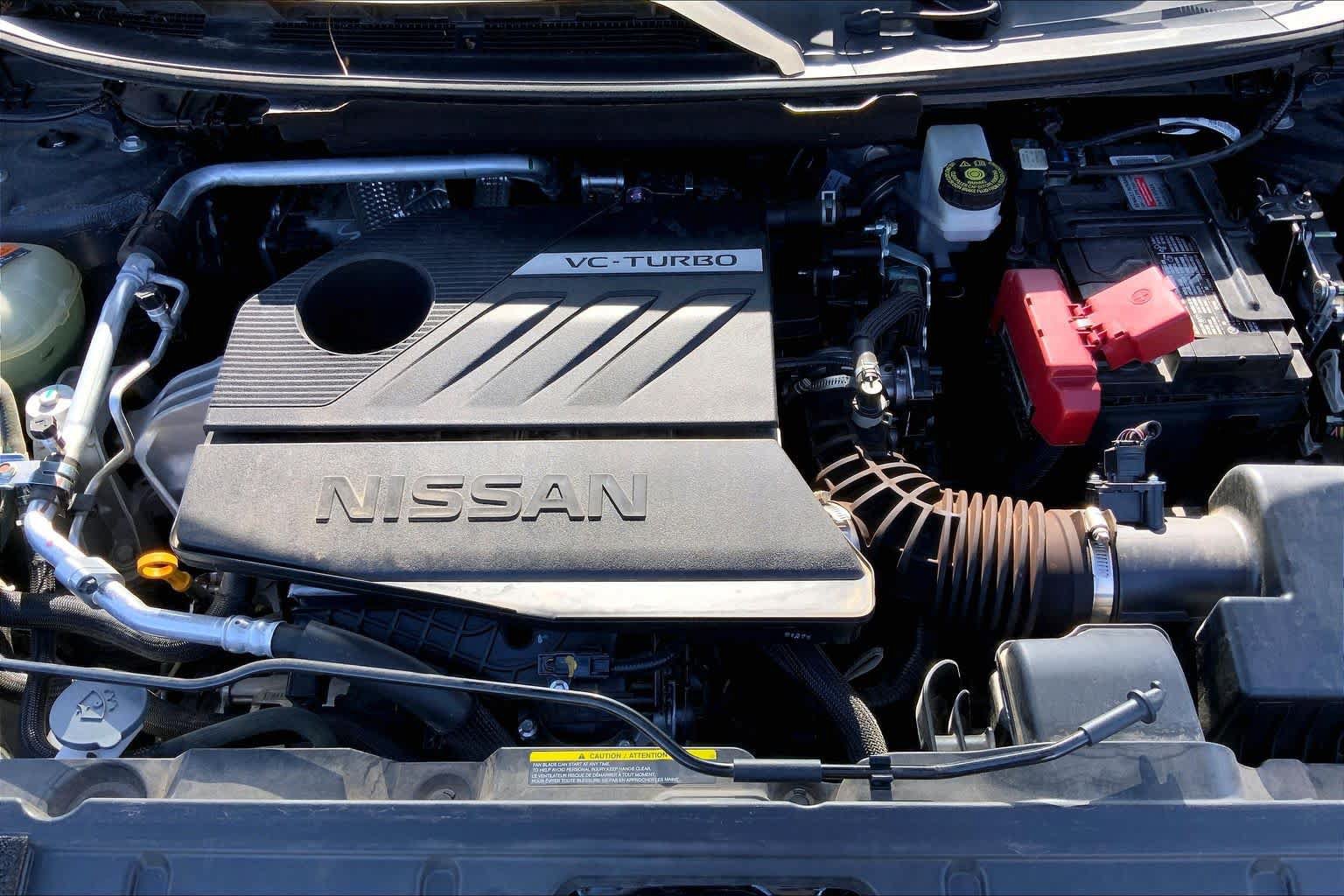 Used 2025 Nissan Rogue SV FWD image 32