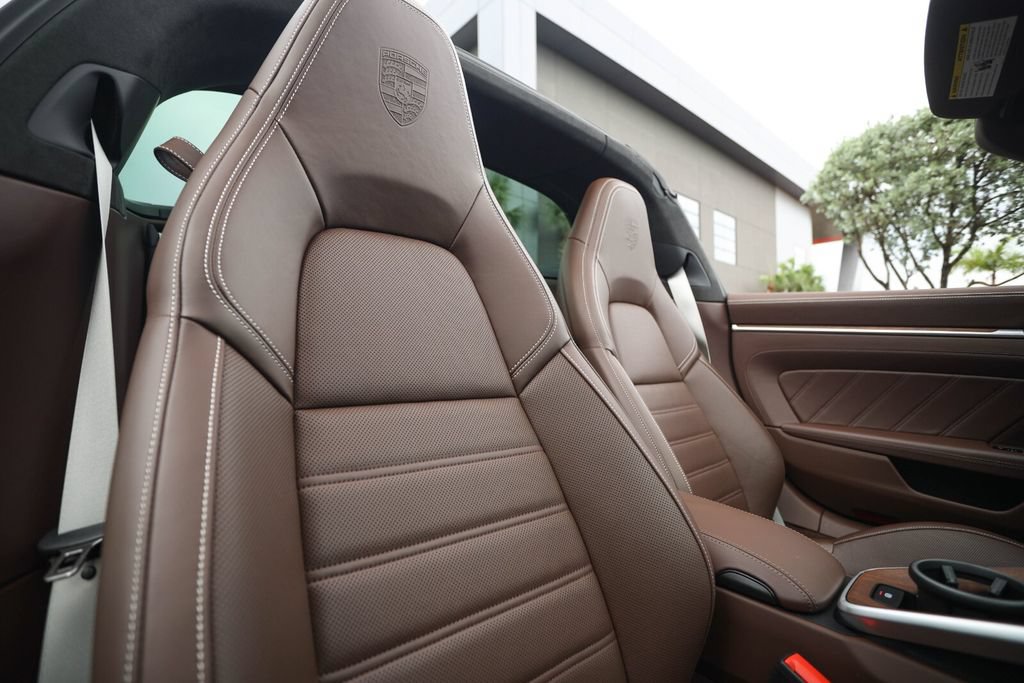 Used 2024 Porsche 911 Targa 4S AWD/4WD image 43
