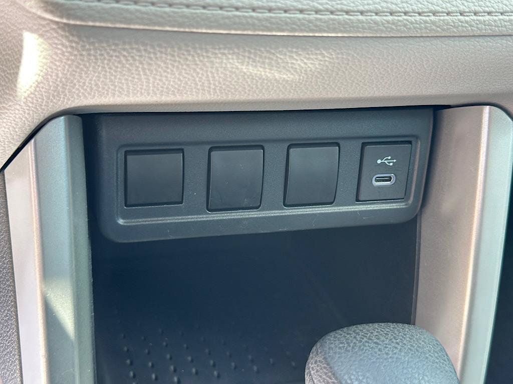 Certified 2024 Toyota Corolla Cross L FWD image 23